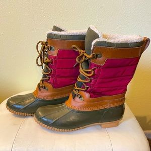 Land’s End Sherpa lined duck boots.